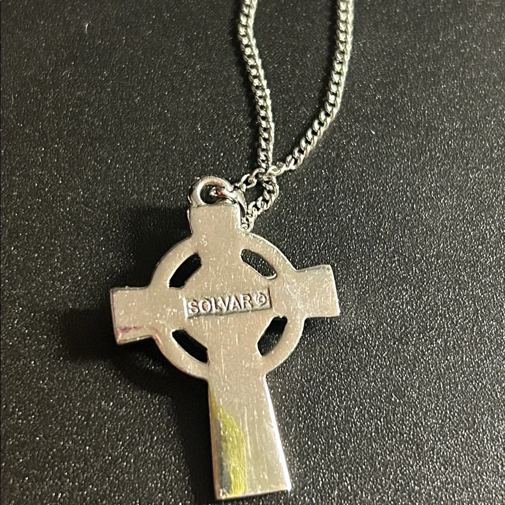 SILVER CONNEMARA MARBLE CELTIC‎ CROSS NECKLACE